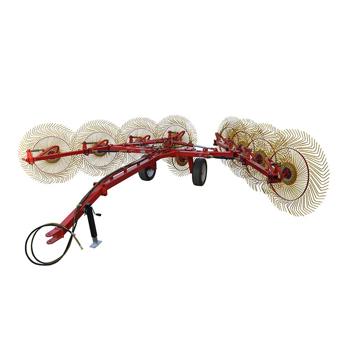 Op een tractor gemonteerde hooiharken met vingerwielen